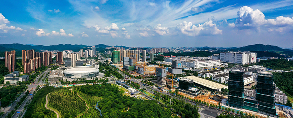 廣州開發(fā)區(qū)35年 一個(gè)國家級(jí)開發(fā)區(qū)的發(fā)展樣本